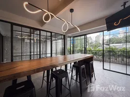 200 m² Office for rent in Asoke, Khlong Toei Nuea, Khlong Toei