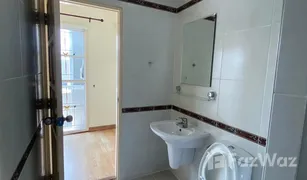 3 Bedrooms Townhouse for sale in Lat Phrao, Bangkok 
