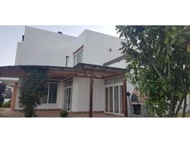 4 Bedroom House for sale at Nayón - Quito, Nayon