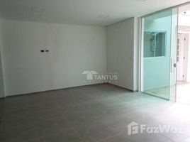 4 Bedrooms House for sale in Matriz, Parana Curitiba