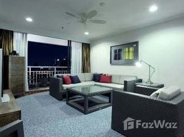 2 Bedroom Condo for rent at Lake Green Condominium, Lumphini
