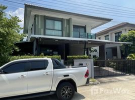4 Bedroom Villa for sale at Burasiri Wongwaen-Onnut, Racha Thewa, Bang Phli, Samut Prakan