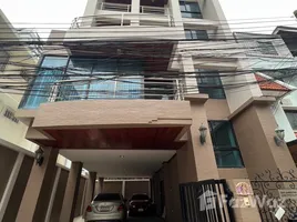 4 chambre Whole Building for rent in St. Joseph Convent School, Si Lom, Si Lom