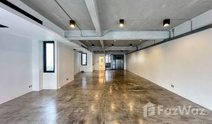 N/A Office for sale in Khlong Tan Nuea, Bangkok 