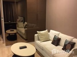 Студия Квартира в аренду в Sky Walk Residences, Phra Khanong Nuea