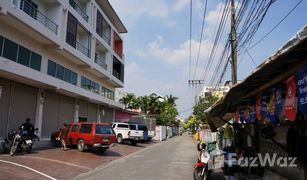 2 Bedrooms Shophouse for sale in Phlapphla, Bangkok 