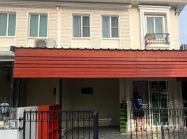ทาวน์เฮ้าส์ 3 ห้องนอน ให้เช่า ในโครงการ Pruksa Ville 102 Bangna-ABAC, บางเสาธง, บางเสาธง