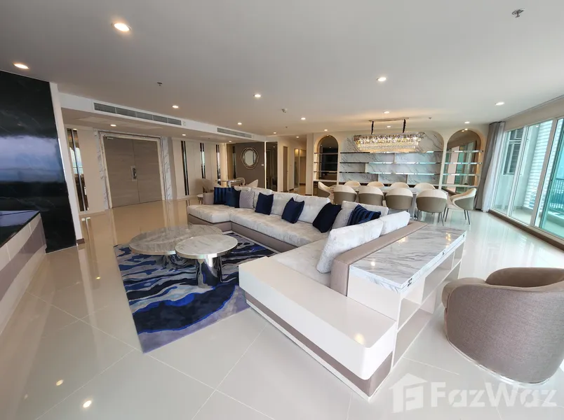 A closer look at Unique Penthouse Condos With Skyline Views