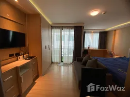 Studio Appartement zu verkaufen im Estanan Condo , Bang Lamung