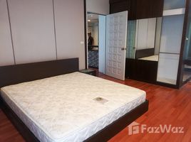 1 Bedroom Condo for rent at Baan Somthavil, Lumphini