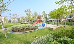Фото 3 of the Детская площадка на открытом воздухе at Chuan Chuen Town Village Bangna
