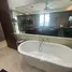 3 Bedroom Apartment for sale at The Lakes, Khlong Toei