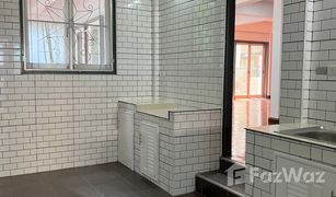 3 Bedrooms House for sale in Khlong Toei, Bangkok 