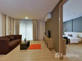 1 спален Кондо в аренду в Ramada by Wyndham Ten Ekamai Residences, Phra Khanong Nuea, Щаттхана, Бангкок, Таиланд