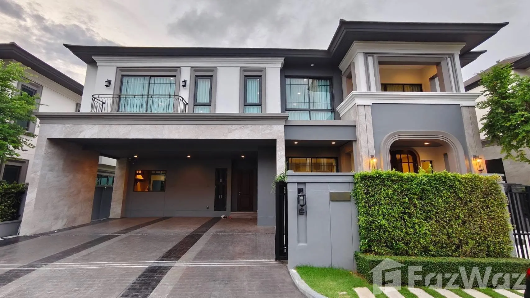 4 Bedroom House for sale at Grand Bangkok Boulevard Krungthepkritha — photo 1