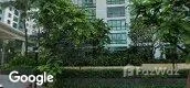 Vista de la calle of Amorsolo Square at Rockwell