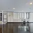 2 Habitación Departamento en venta en Baan Prompong, Khlong Tan Nuea