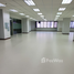 789 m2 Office for sale at Chamnan Phenjati Business Center, Huai Khwang