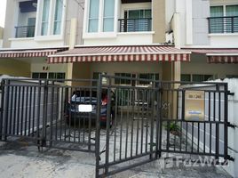 วิลล่า 3 ห้องนอน ให้เช่า ในโครงการ บ้านกลางเมือง เอส-เซนส์ สาทร-ตากสิน 2, บางค้อ, จอมทอง, กรุงเทพมหานคร