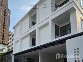 5 Schlafzimmer Villa zu vermieten in Khlong Toei, Bangkok, Khlong Tan, Khlong Toei