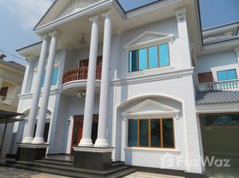 Studio Villa zu vermieten in Boeng Kak Ti Muoy, Tuol Kouk, Boeng Kak Ti Muoy