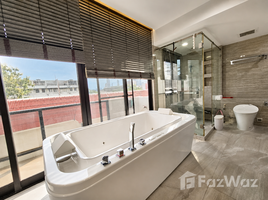 4 Bedroom Condo for sale at Baan Sathorn, Thung Mahamek