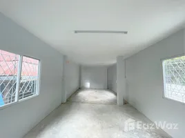 2 chambre Maison for rent in Si Lom, Bang Rak, Si Lom