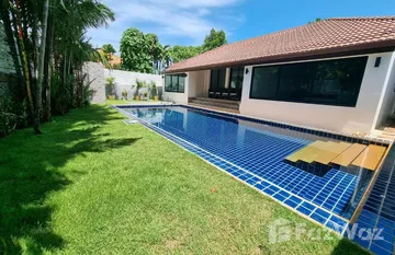 Sanook Villas Nai Harn in Rawai, Phuket