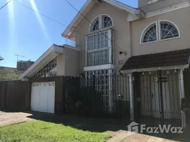 4 Bedroom House for sale in Buenos Aires, Lanus, Buenos Aires