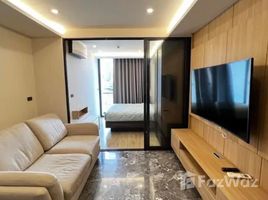 1 chambre Condominium à louer à , Phra Khanong