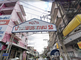 2 спален Таунхаус на продажу в Phet Kesam 2 Village, Lak Song, Банг Кхае