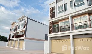 3 Bedrooms Townhouse for sale in Makham Sung, Phitsanulok Poonsap Villa Phitsanulok