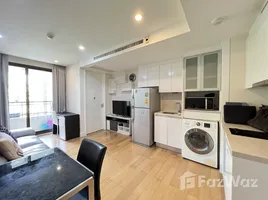 1 chambre Condominium à louer à , Si Lom