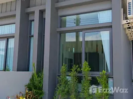 วิลล่า 2 ห้องนอน ให้เช่า ในโครงการ สิริ เพลส แอร์พอร์ต ภูเก็ต, ไม้ขาว