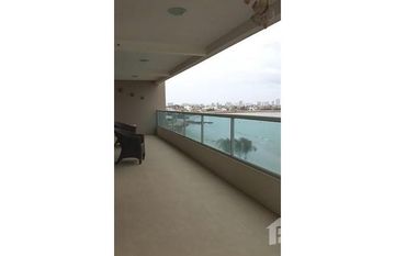 BRAND NEW 4 BR BEACHFRONT CONDO WITH SWIMMING POOL in Salinas, サンタエレナ