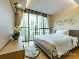 2 спален Квартира на продажу в Via Botani, Khlong Tan Nuea
