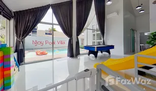 3 Bedrooms Villa for sale in Surasak, Pattaya 