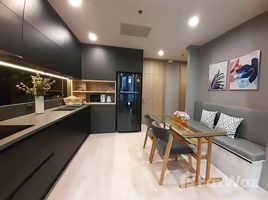 2 спален Кондо в аренду в Noble Ploenchit, Lumphini