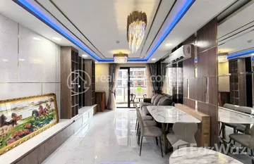 Luxurious Fully-Furnished 3-Bedroom Condo for Rent in Tuek Thla, Пном Пен