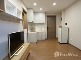 1 chambre Condominium à louer à , Huai Khwang