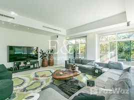 5 Bedrooms Villa for sale in Jumeirah 1, Dubai Jumeirah 1 Villas