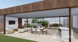 Verfügbare Objekte im S 103: Beautiful Contemporary Condo for Sale in Cumbayá with Open Floor Plan and Outdoor Living Room