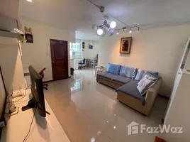2 Bedroom Condo for rent at Ratchathewi Tower, Thanon Phaya Thai, Ratchathewi, Bangkok, Thailand