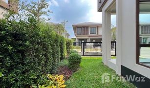 4 Bedrooms House for sale in Hua Mak, Bangkok Burasiri Krungthep Kreetha