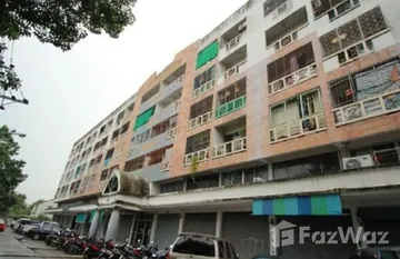 Tanam Muang Non Condo Park in บางศรีเมือง, Нонтабури