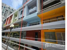  Shophouse for rent in Khlong Tan Nuea, Bangkok, Khlong Tan Nuea, Watthana