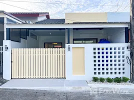 2 Schlafzimmer Reihenhaus zu verkaufen im Tawan Place, Si Sunthon, Thalang, Phuket, Thailand