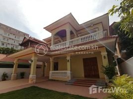 4 Schlafzimmer Villa zu vermieten in Kambodscha, Tuol Tumpung Ti Pir, Chamkar Mon, Phnom Penh, Kambodscha