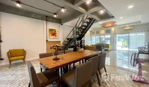 2 Bedrooms Townhouse for sale in Mae Hia, Chiang Mai 