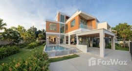 Available Units at Private Lagoon 